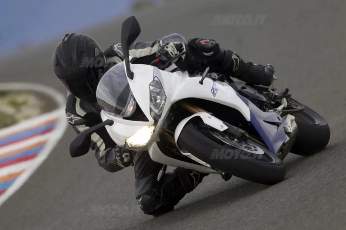 Nuove Triumph Daytona 675 e 675R a EICMA 2012 (14)