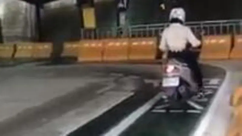 Esame di guida per la patente su due ruote: quando la bocciatura &egrave; senza appello [VIDEO VIRALE]