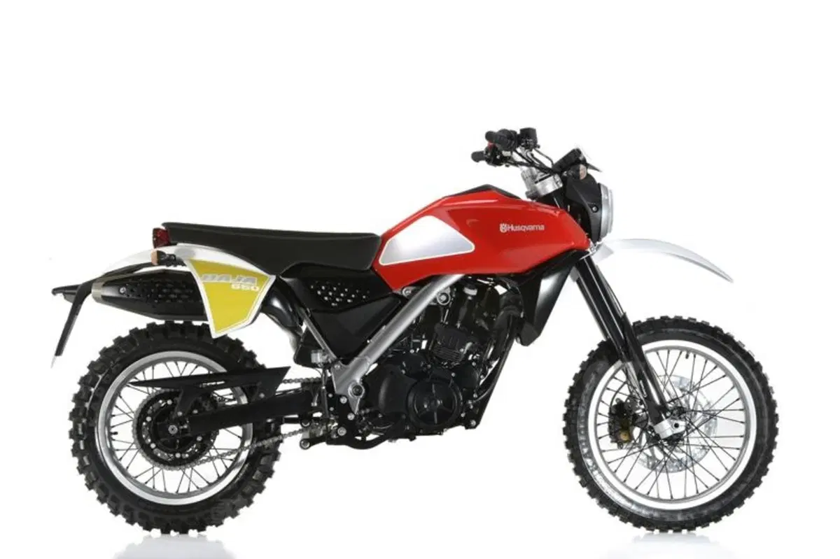 Husqvarna: concept Baja e TE449RR Dakar ad EICMA 2012 (18)