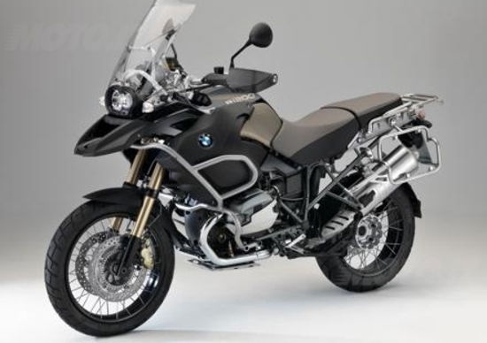 BMW: edizione 90° per R1200GS Adventure, R1200R ed R1200RT, e un nuovo concept per il 2013!