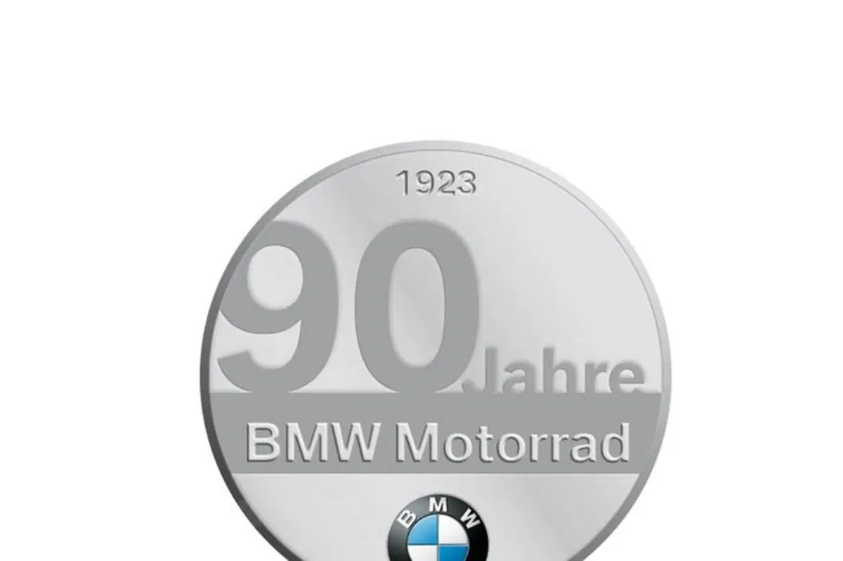 BMW: edizione 90° per R1200GS Adventure, R1200R ed R1200RT, e un nuovo concept per il 2013! (8)