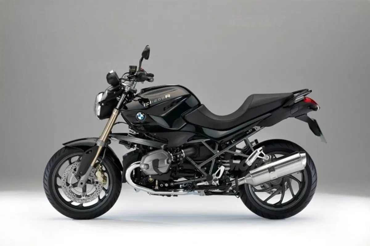 BMW: edizione 90° per R1200GS Adventure, R1200R ed R1200RT, e un nuovo concept per il 2013! (18)