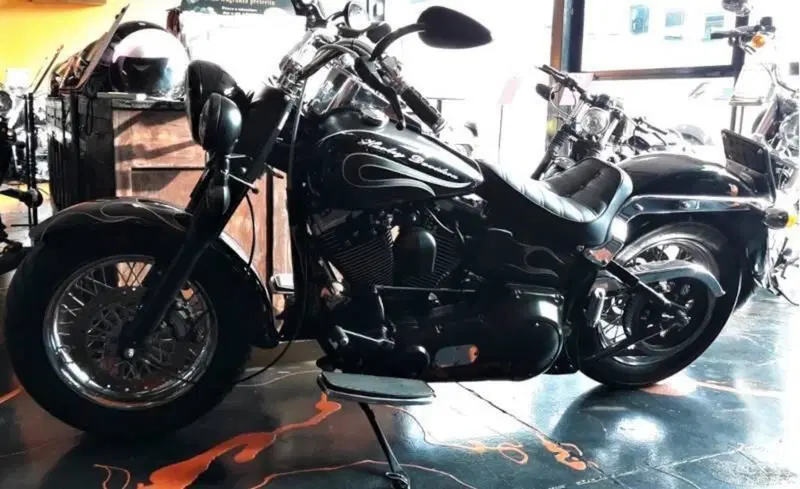 Harley-Davidson 1340 Heritage Classic (1984 - 98) - FLSTC