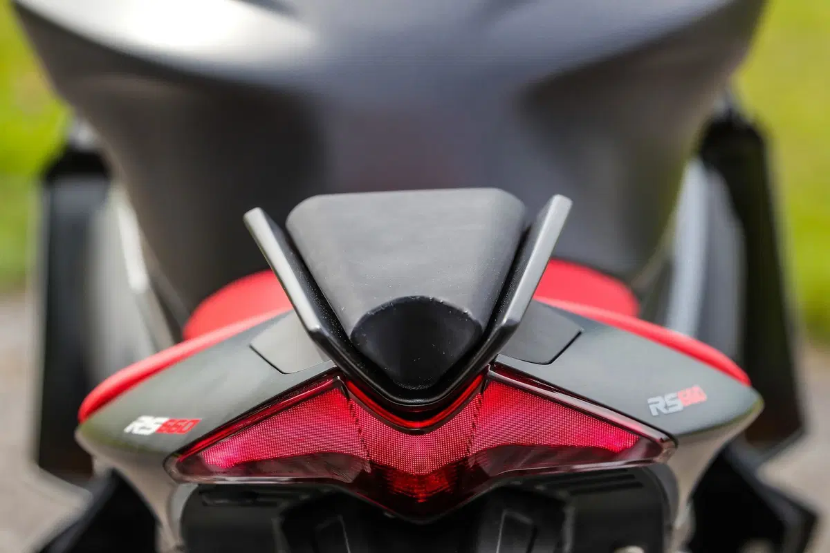 Aprilia RS 660 Vocazione stradale (6)
