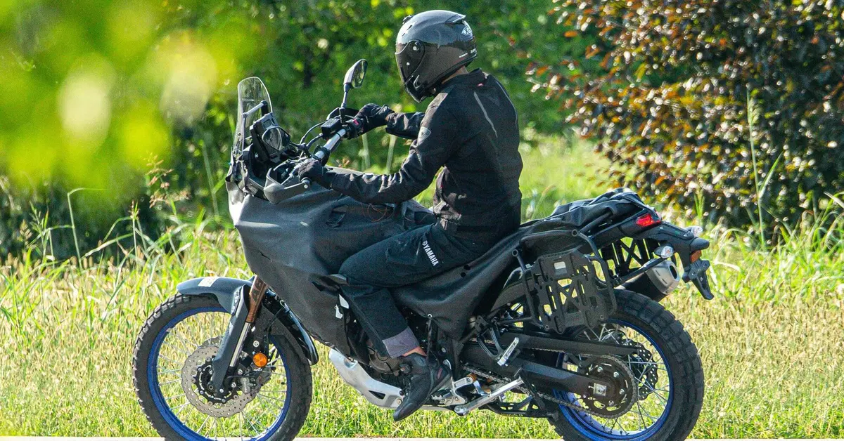 Yamaha T&eacute;n&eacute;r&eacute; 700, arriva la Adventure? Foto spia