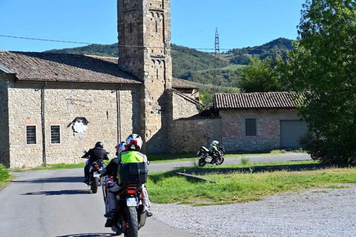 Viaggi e giri in moto, l'itinerario della settimana: Tour delle quattro regioni (17)