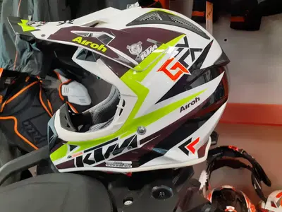 Casco airoh aviator taglia L