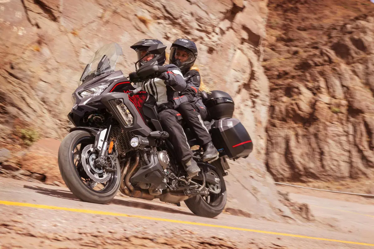 Kawasaki Versys 1000 SE e S 2021 (17)