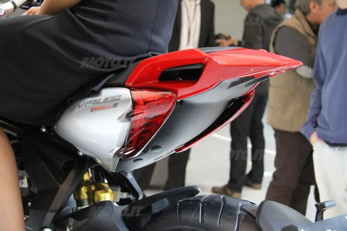 MV Agusta Rivale 800 (4)