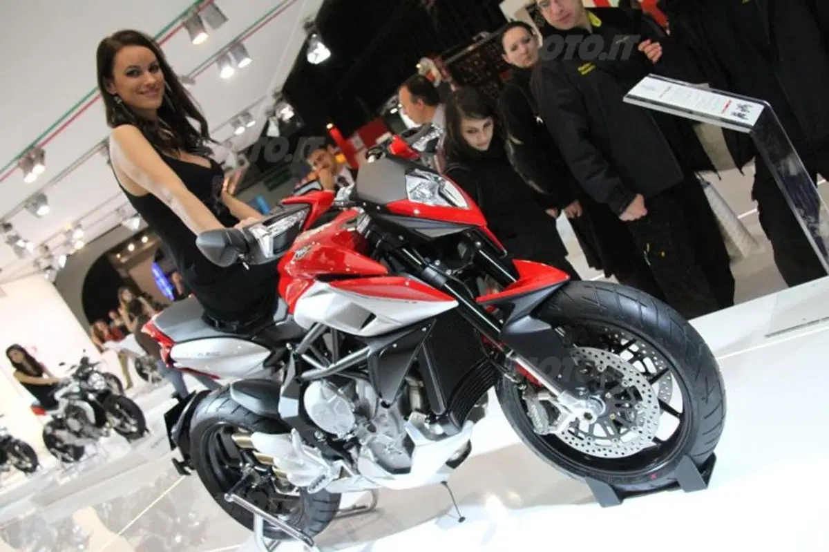 MV Agusta Rivale 800 (6)