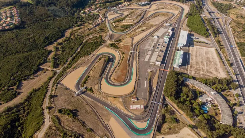 Orari TV SBK. Il GP d'Estoril su SKY e TV8
