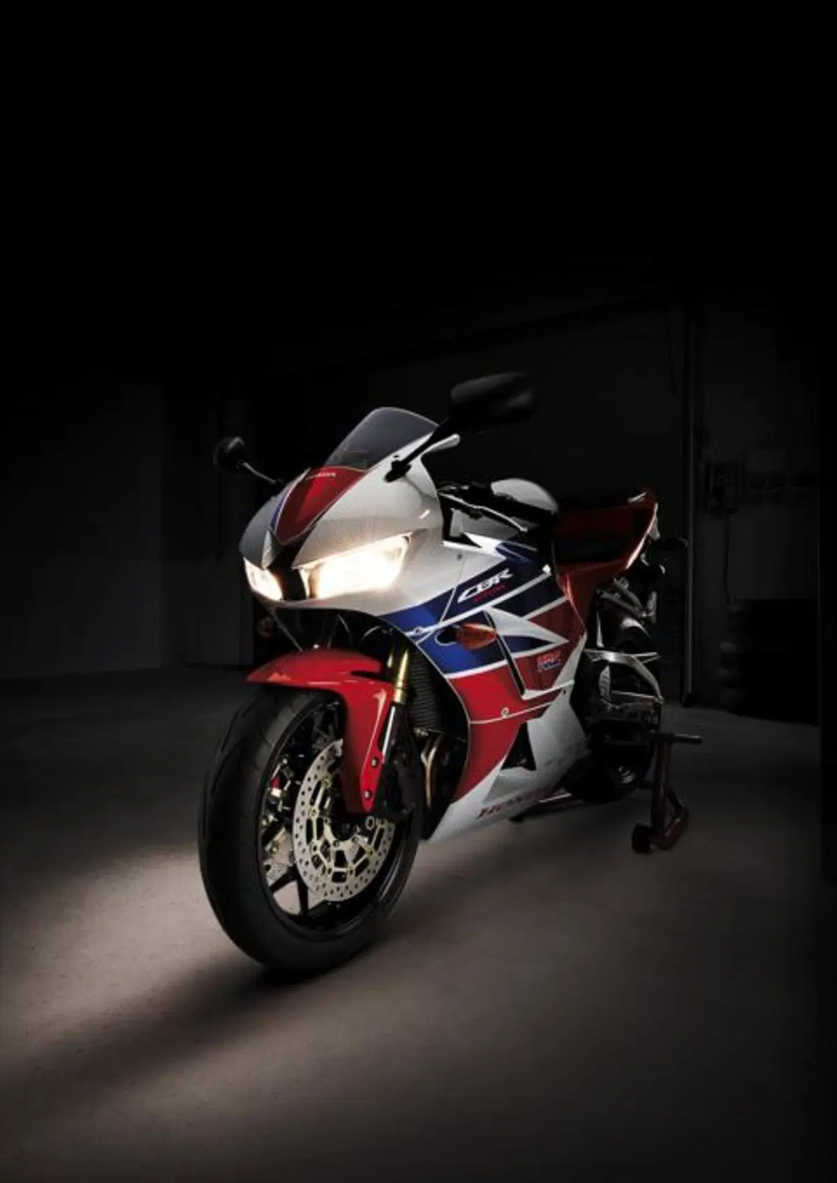 Honda CBR 600RR a EICMA 2012 (3)