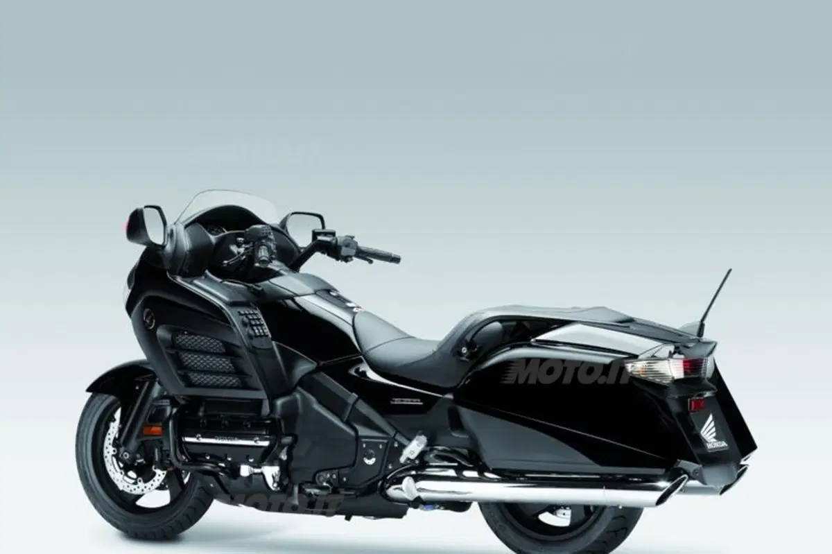 Honda Goldwing F6B e Forza 300 a EICMA 2012