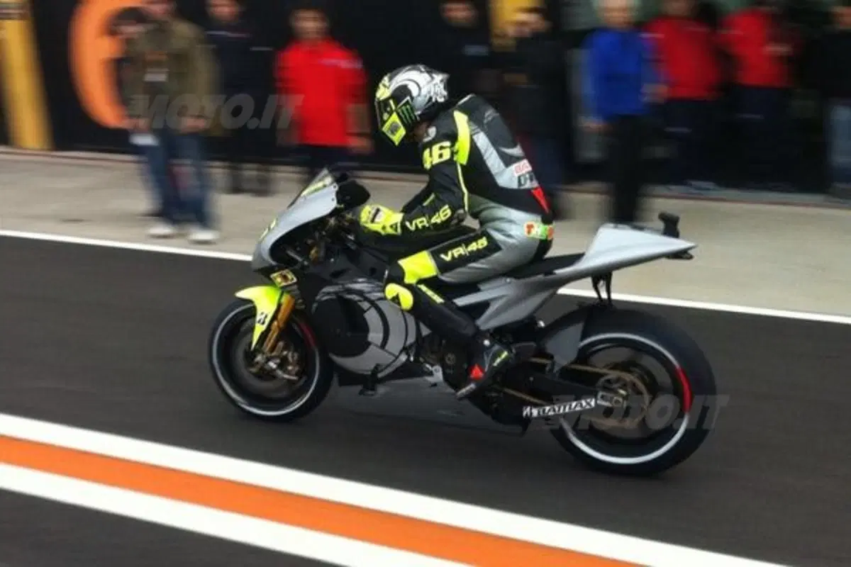 MotoGP. La prima giornata di test a Valencia (5)