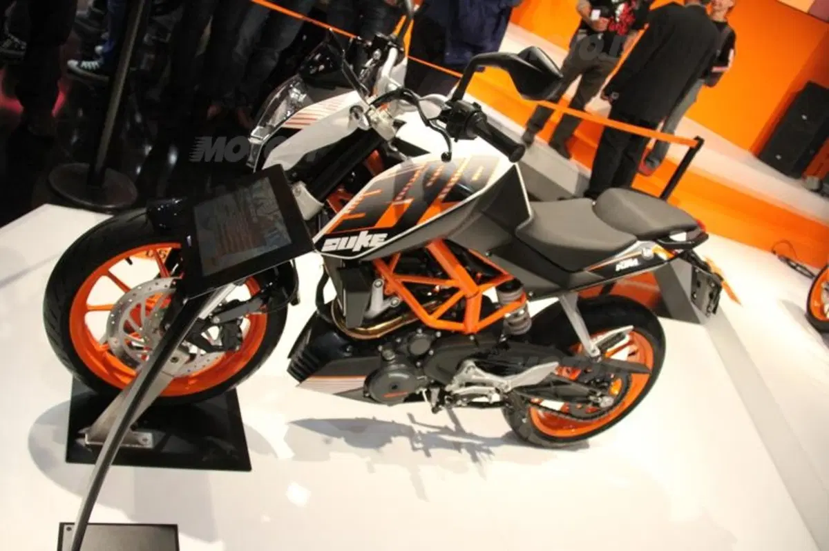 KTM 390 Duke a EICMA 2012 (6)