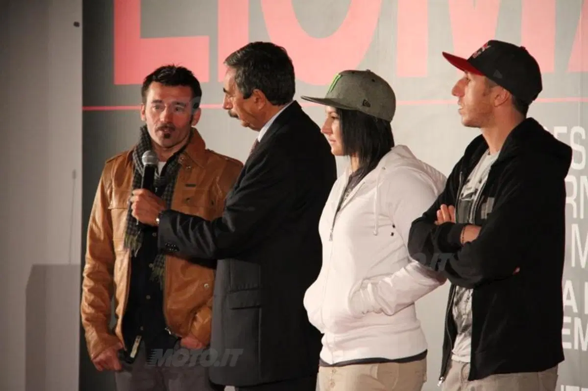 Inagurazione EICMA. Formigoni: "Aziende italiane bene all'estero, deve ripartire il consumo interno" (3)