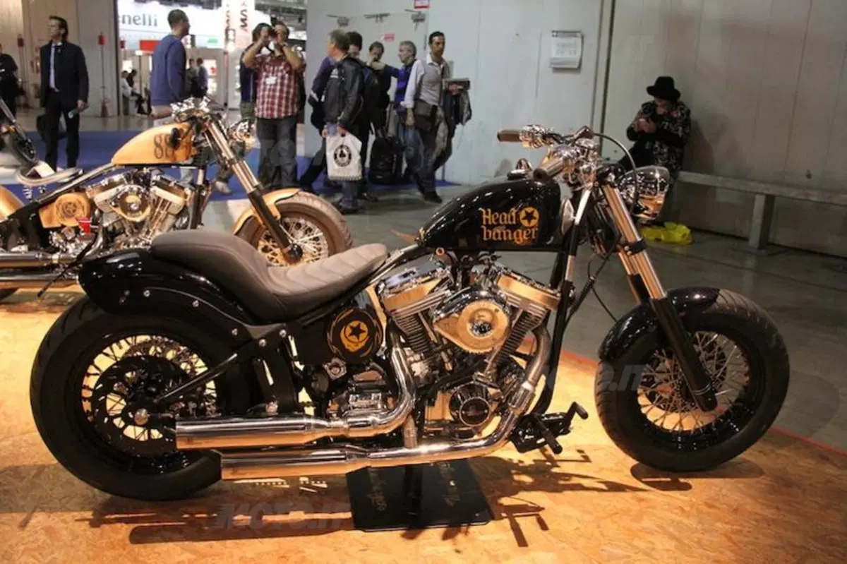 Headbanger: la collezione 2013 ad EICMA