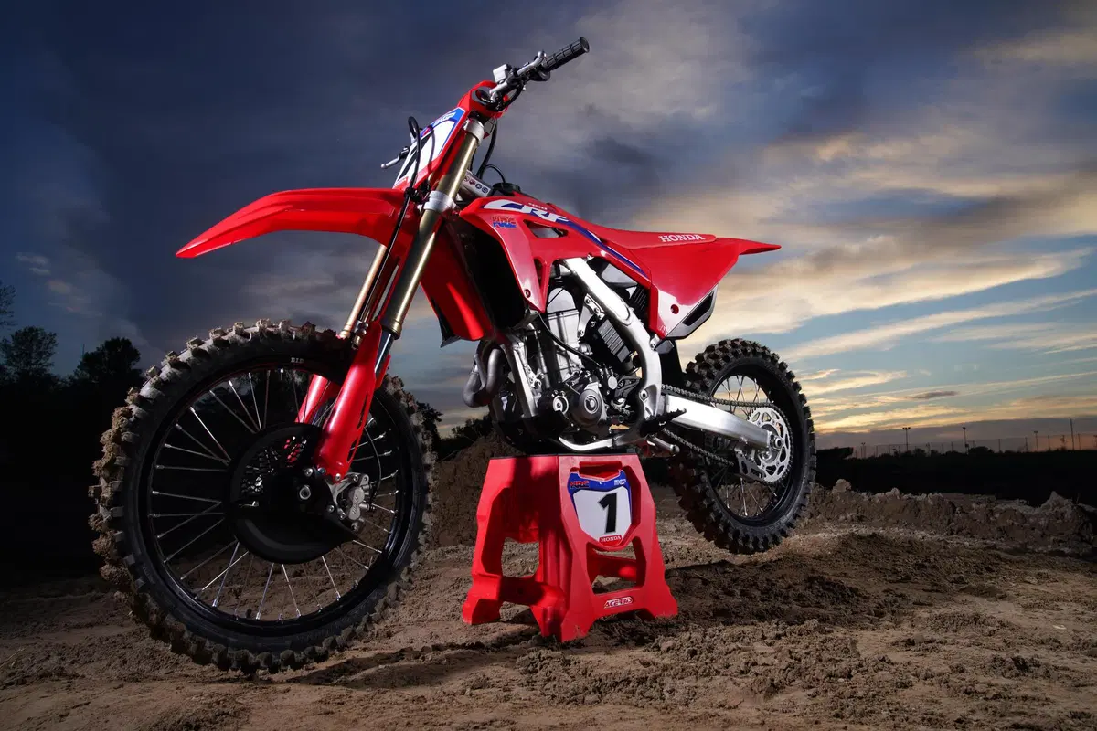 Honda CRF 450R 2021: TEST, nuova generazione! (8)