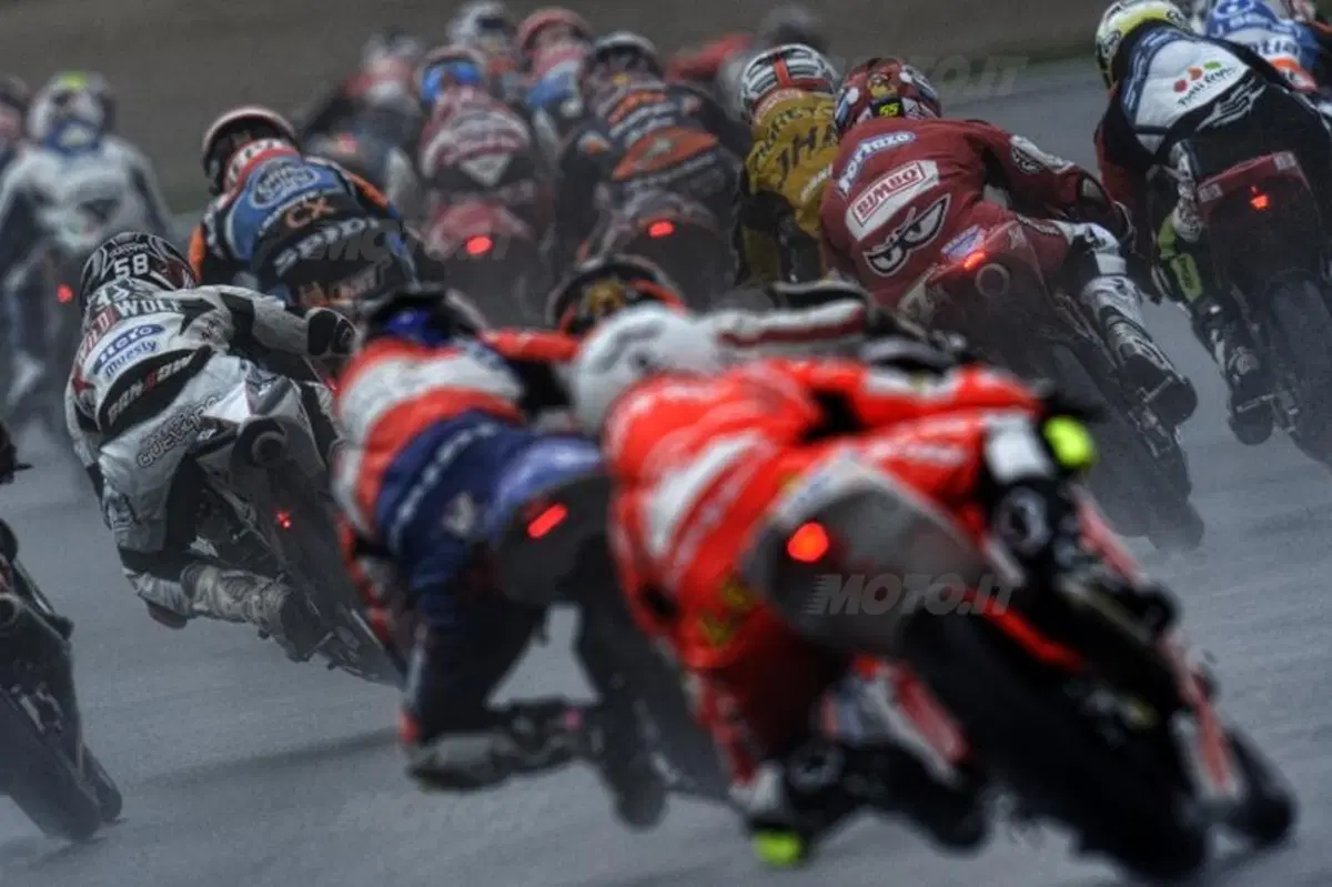 Le foto più spettacolari del GP di Valencia (20)