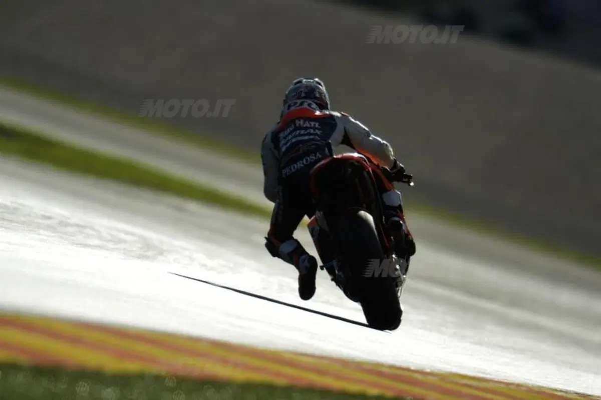 Le foto più spettacolari del GP di Valencia (28)