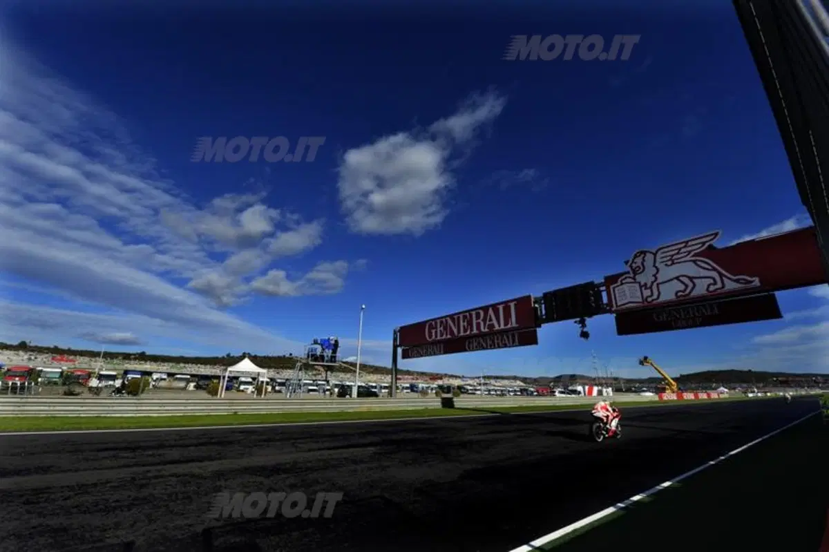 Le foto più spettacolari del GP di Valencia (34)