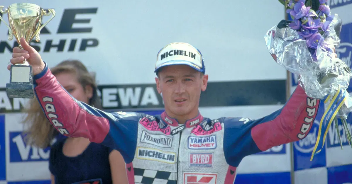 Yamaha ha ricordato Fabrizio Pirovano all'Estoril. La R1 Piro Replica ora &egrave; all'asta