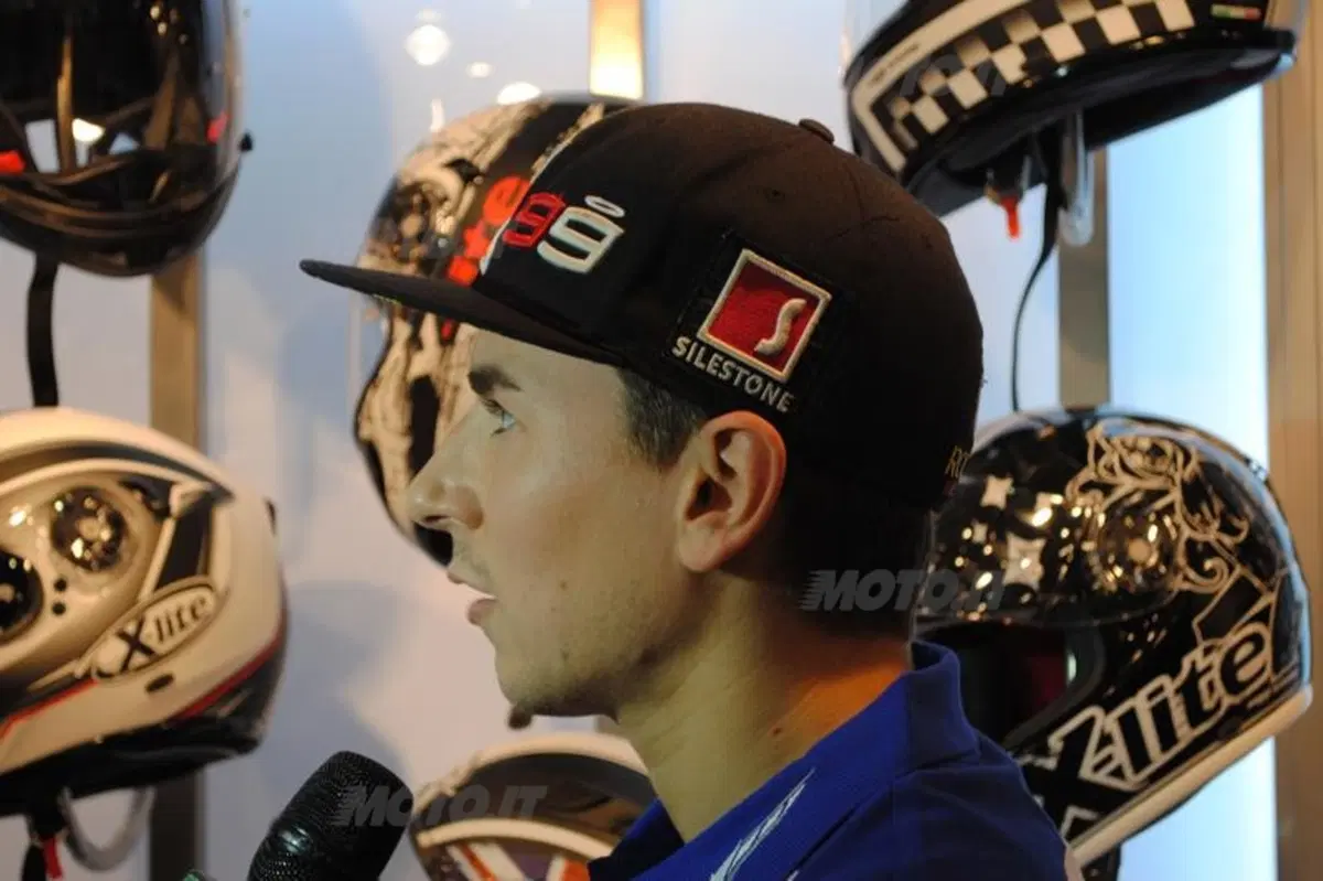 Jorge Lorenzo a EICMA: "Il pubblico italiano mi vuole bene" (3)