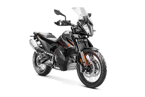 KTM 890 Adventure 2021. Caratteristiche e foto (5)