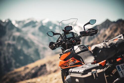 KTM 890 Adventure 2021. Caratteristiche e foto (7)