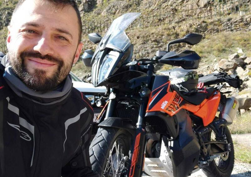 KTM 890 Adventure: la stiamo provando ora in Grecia!