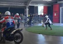 Motoball: due tiri a calcetto o due derapate in moto? [VIDEO VIRALE]