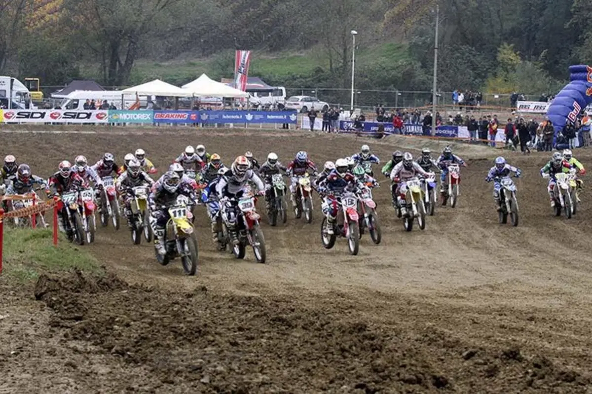 RideForLife. A Faenza Dovizioso e Melandri battono i crossisti (7)