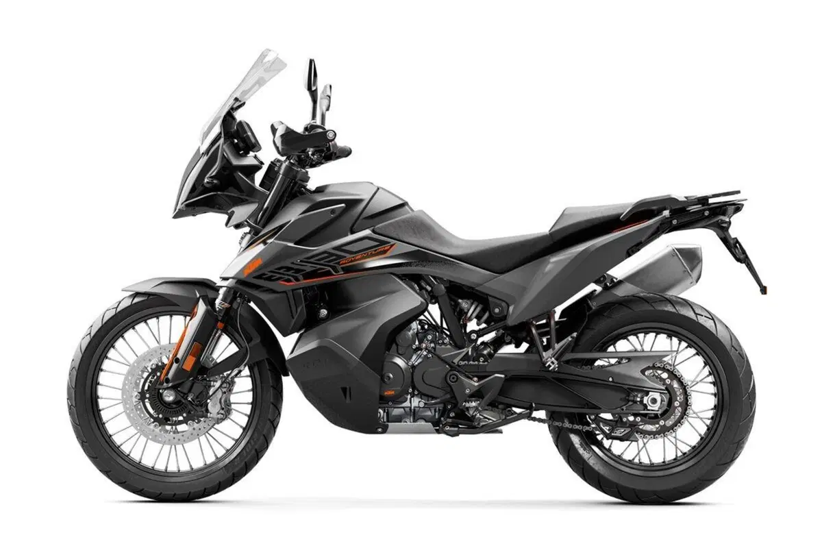 KTM 890 Adventure 2021: TEST anteprima (13)