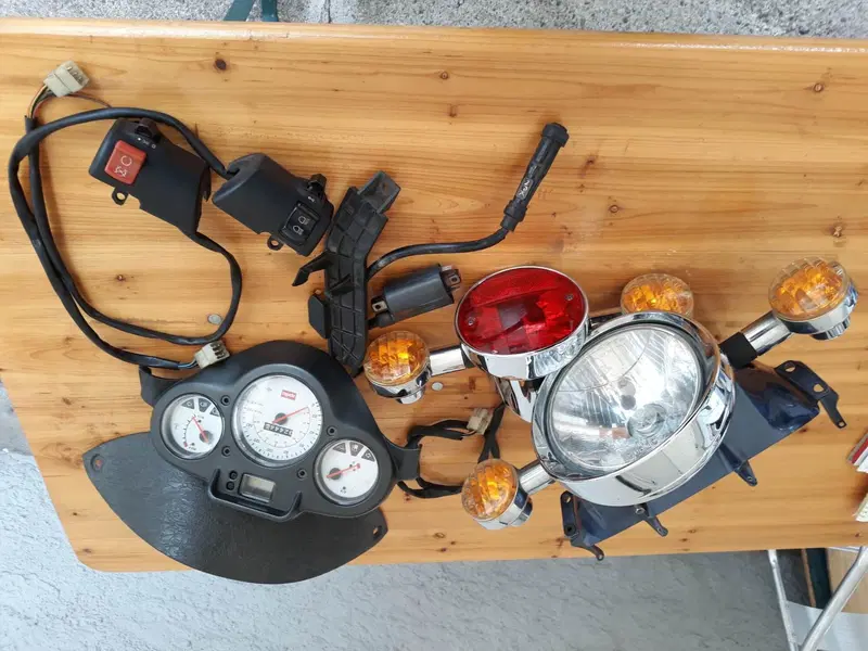 ricambi scarabeo 125/150/200 Aprilia