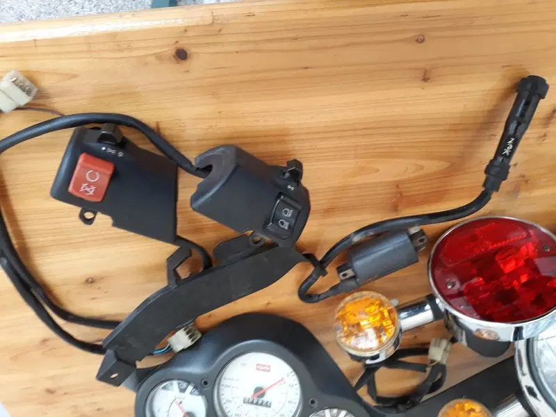 ricambi scarabeo 125/150/200 Aprilia (2)