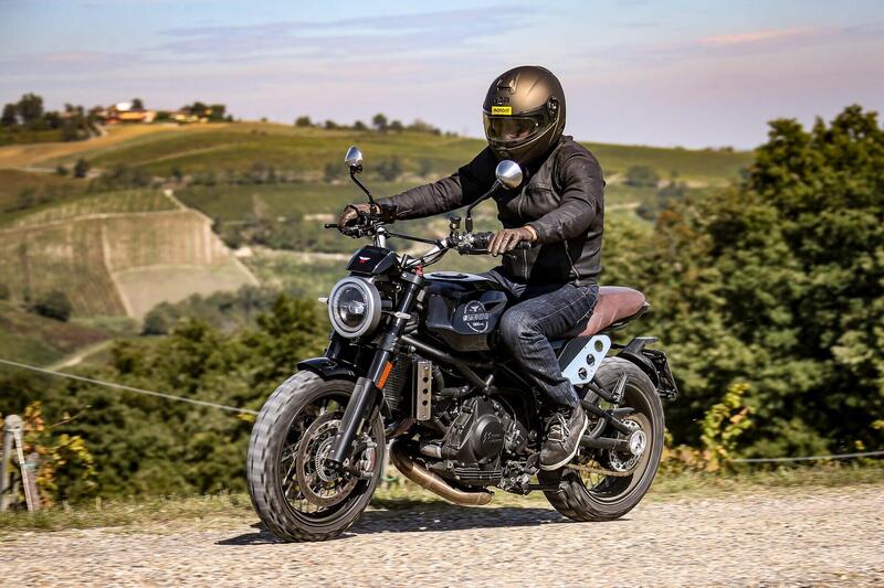 Moto Morini Super Scrambler 1200. Esperienza sensoriale!