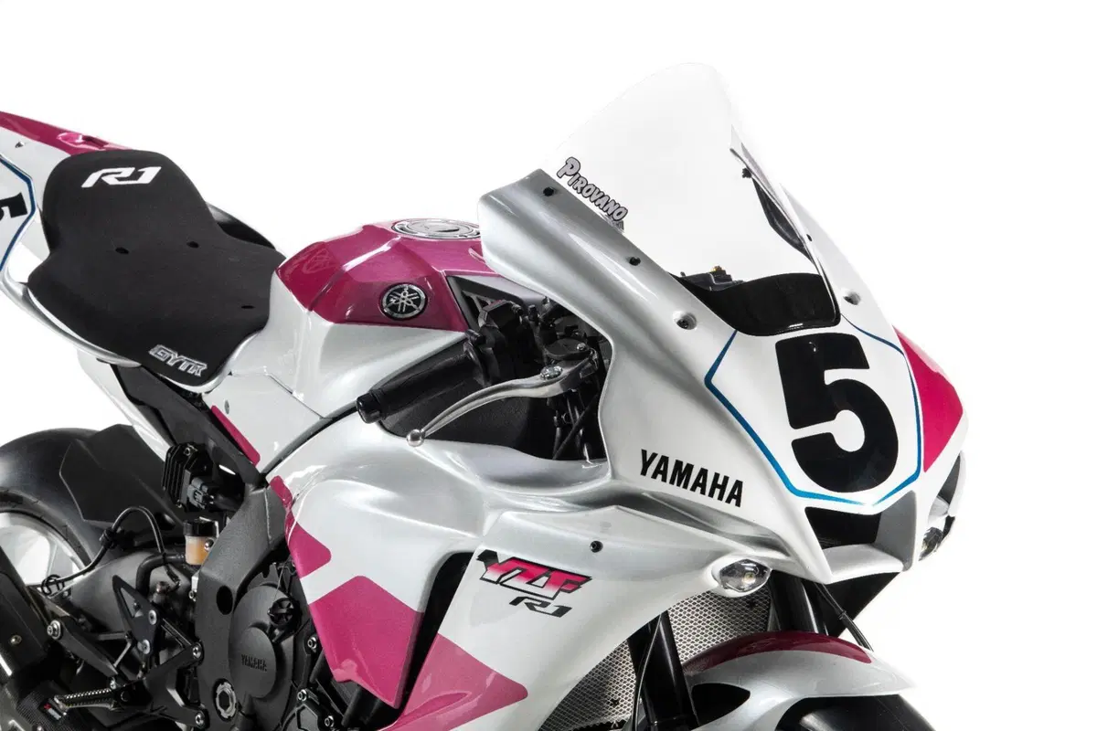 Yamaha ricorda Fabrizio Pirovano all'Estoril. La R1 replica ora è all'asta (5)