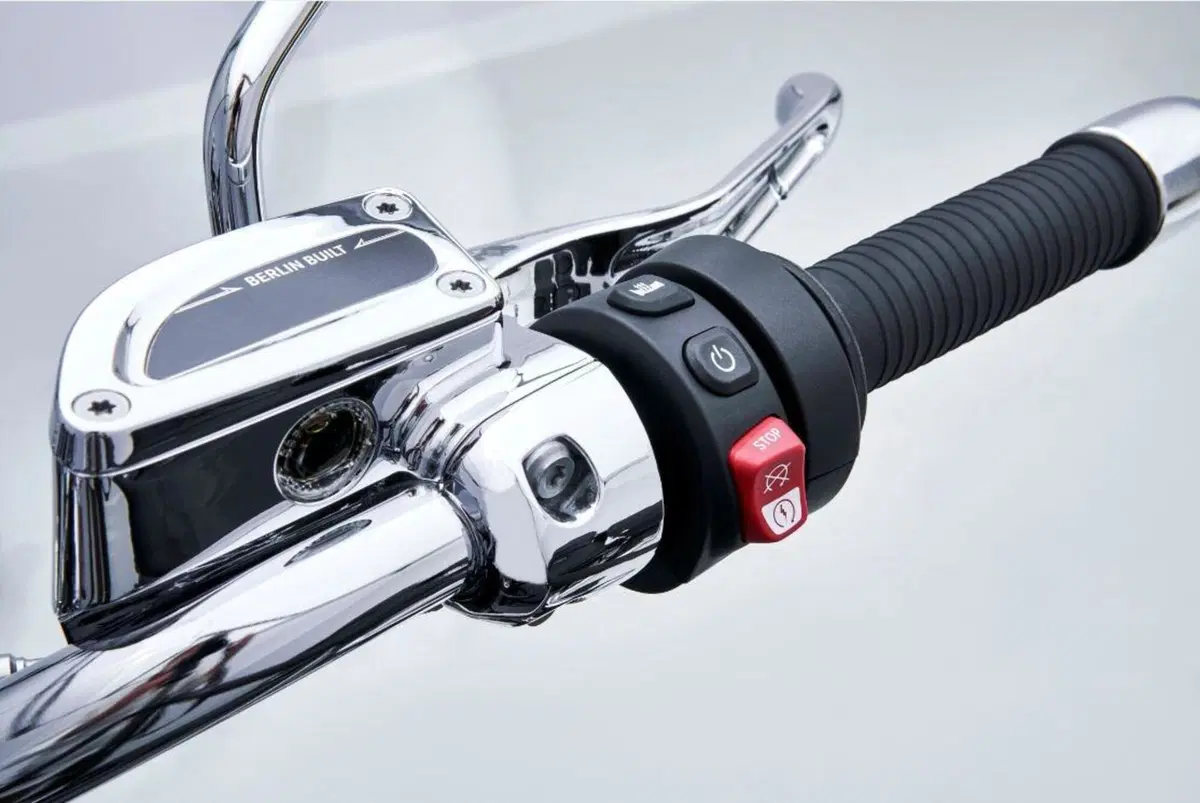 BMW R18 Classic. La Touring molto, ma molto heritage (5)