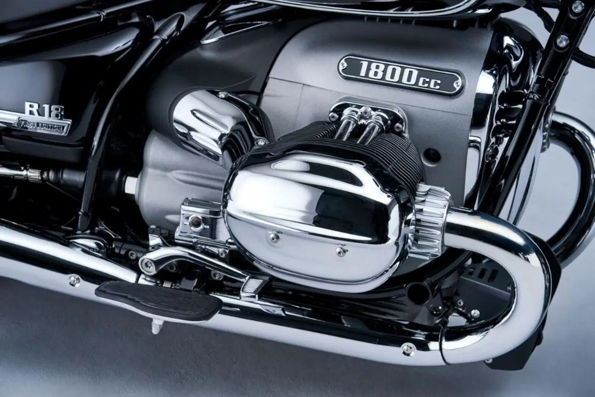 BMW R18 Classic. La Touring molto, ma molto heritage (8)