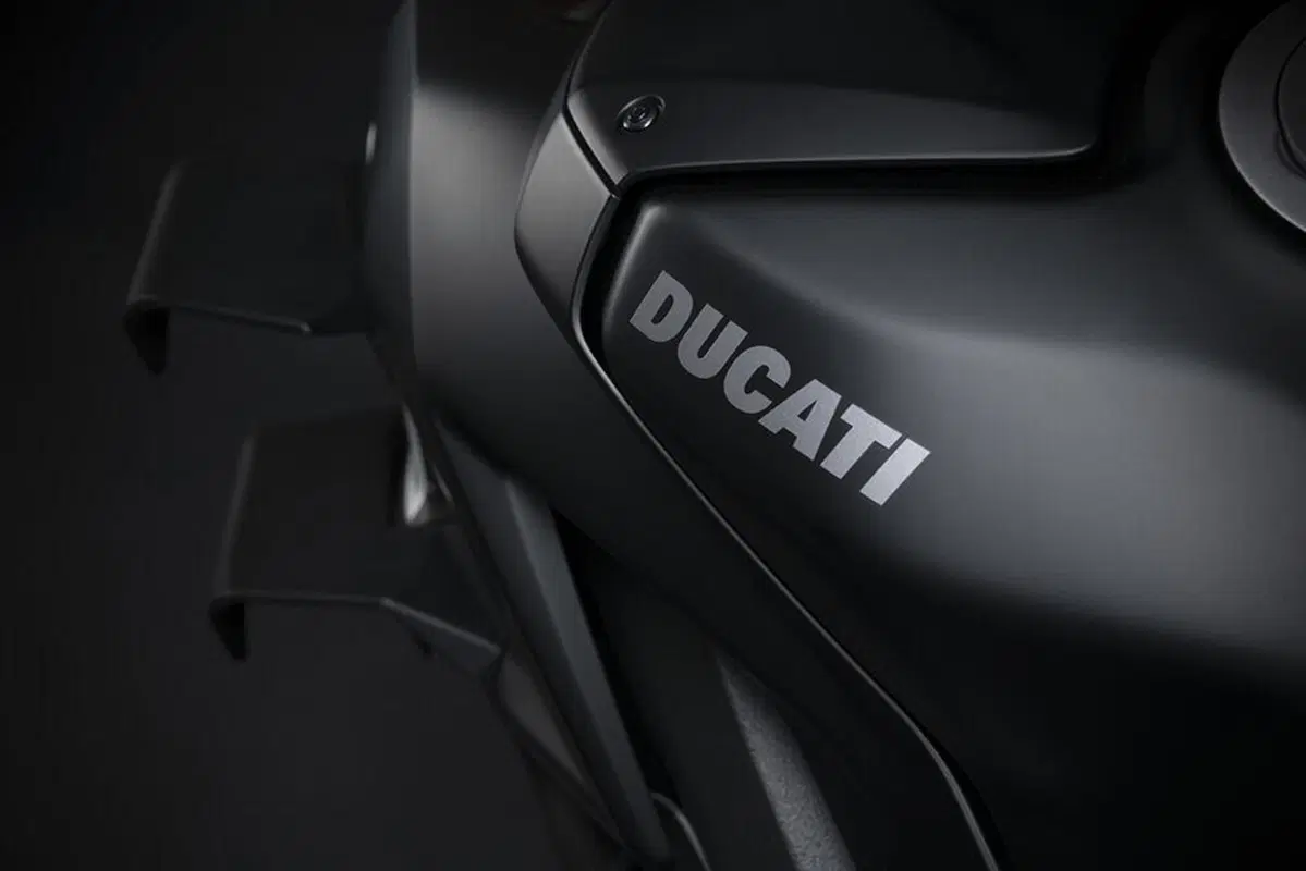 Ducati Streetfighter V4 m.y. 2021. Euro 5 e versione Dark Stealth (11)