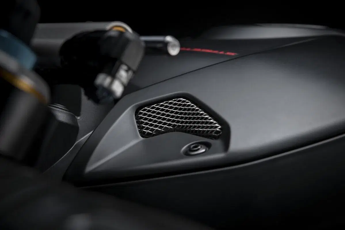 Ducati Streetfighter V4 m.y. 2021. Euro 5 e versione Dark Stealth (9)