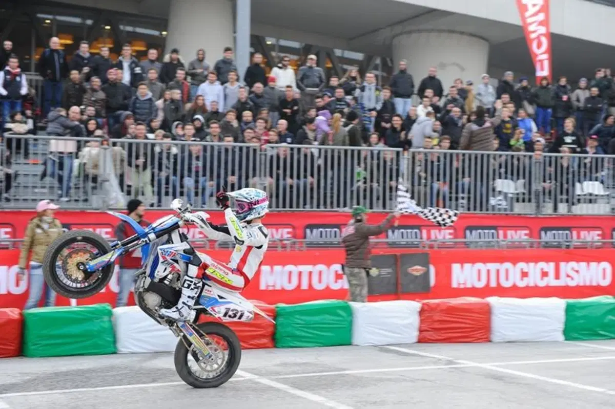 EICMA MotoLive 2012: record di pubblico e di campioni (2)