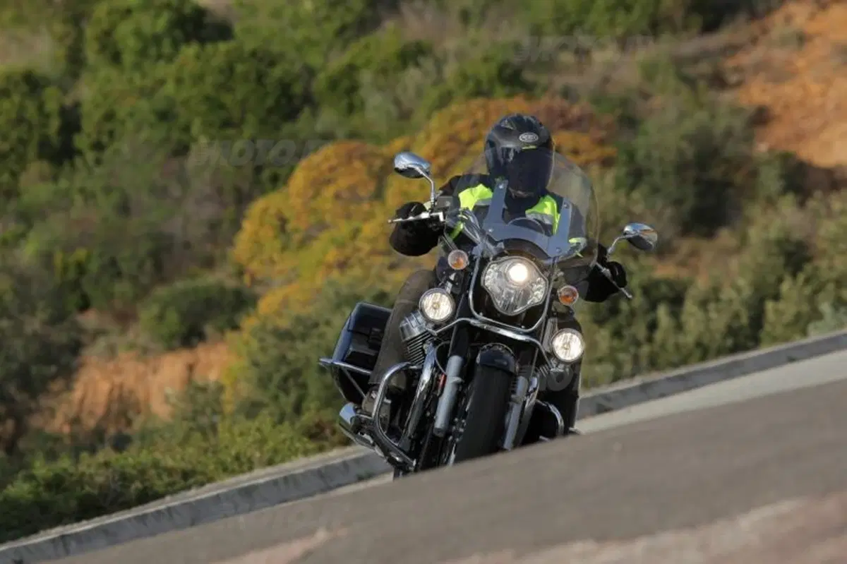 Moto Guzzi California 1400 Touring (4)