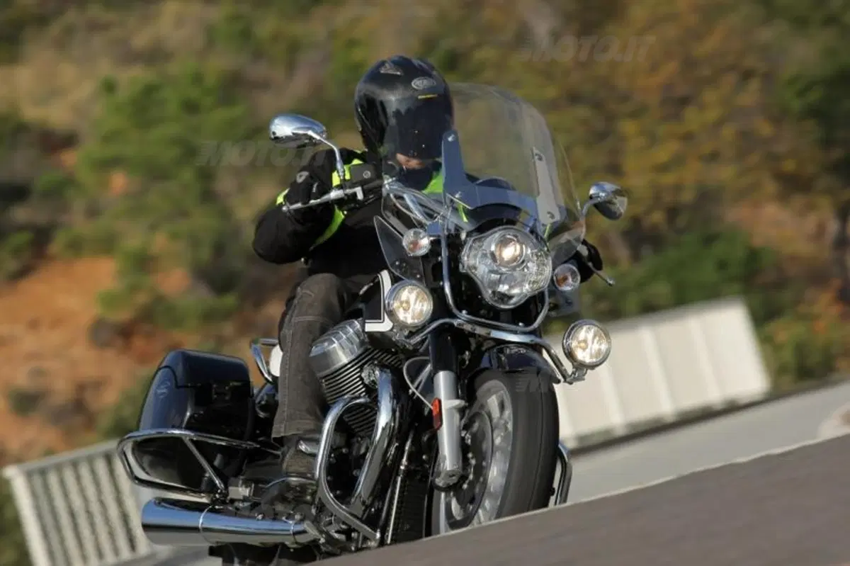 Moto Guzzi California 1400 Touring (5)