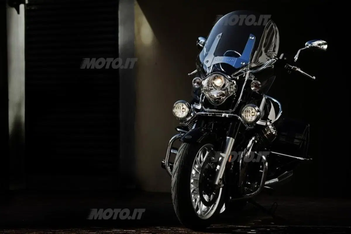 Moto Guzzi California 1400 Touring (24)