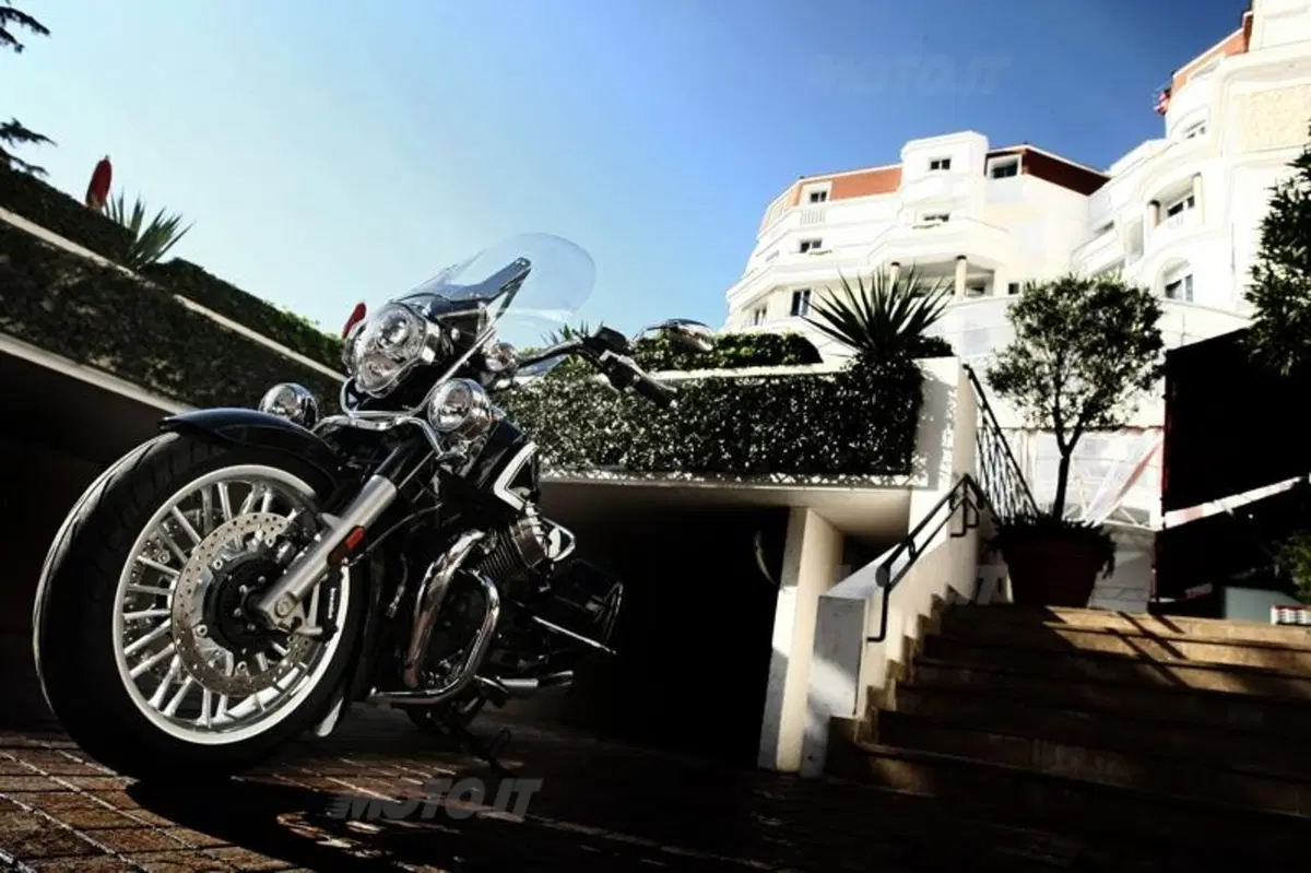 Moto Guzzi California 1400 Touring (25)