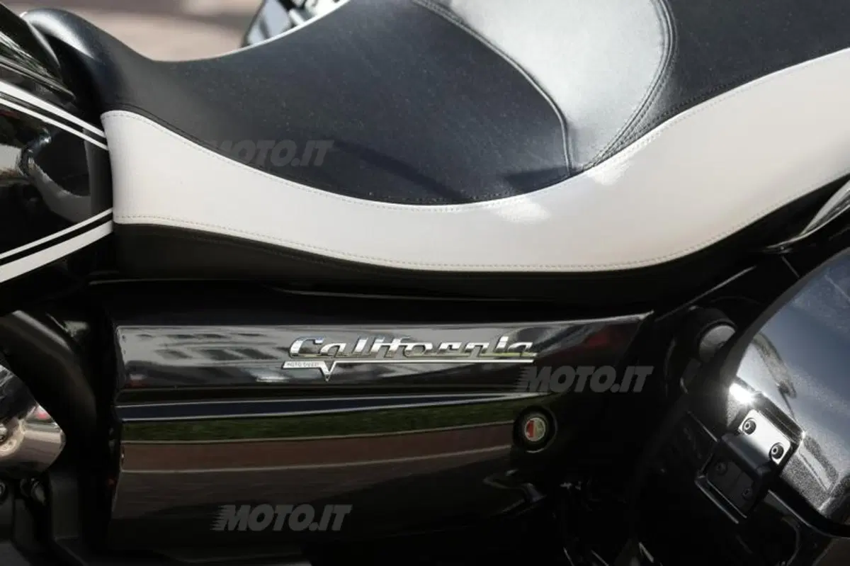 Moto Guzzi California 1400 Touring (44)