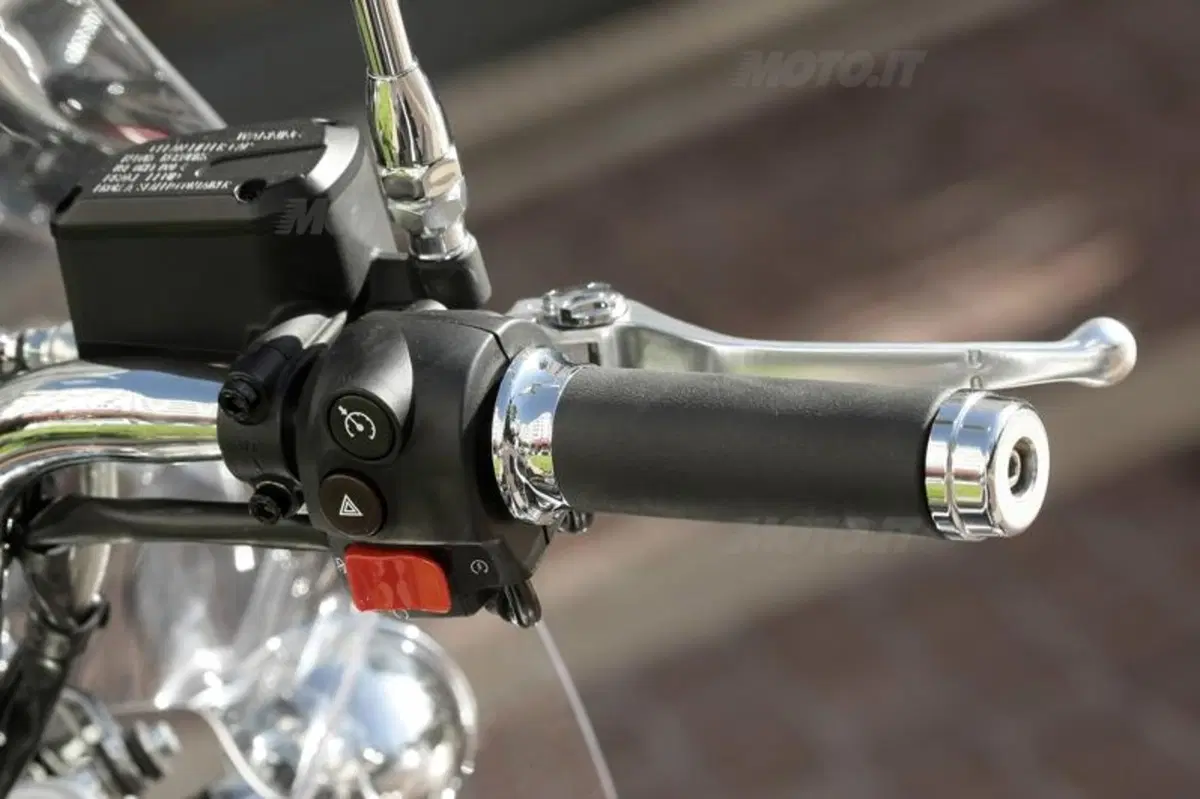 Moto Guzzi California 1400 Touring (49)
