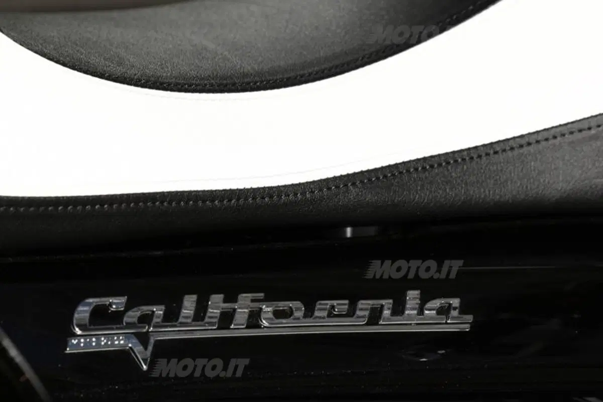 Moto Guzzi California 1400 Touring (54)