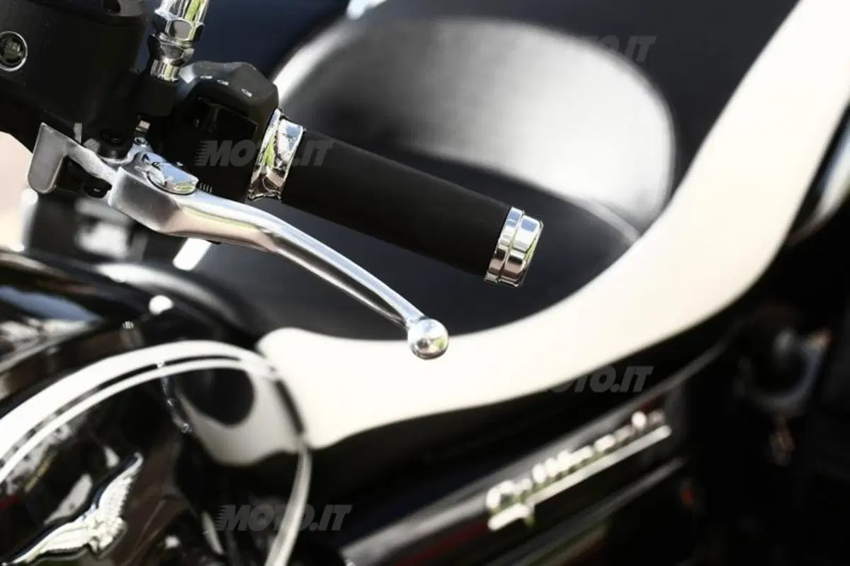 Moto Guzzi California 1400 Touring (56)